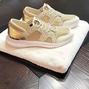 Michael Kors Gold Size 10 Shoes